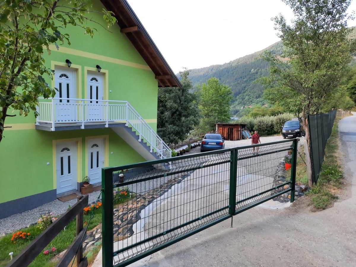 Apartmani Vila Na Drini Foca Bagian luar foto