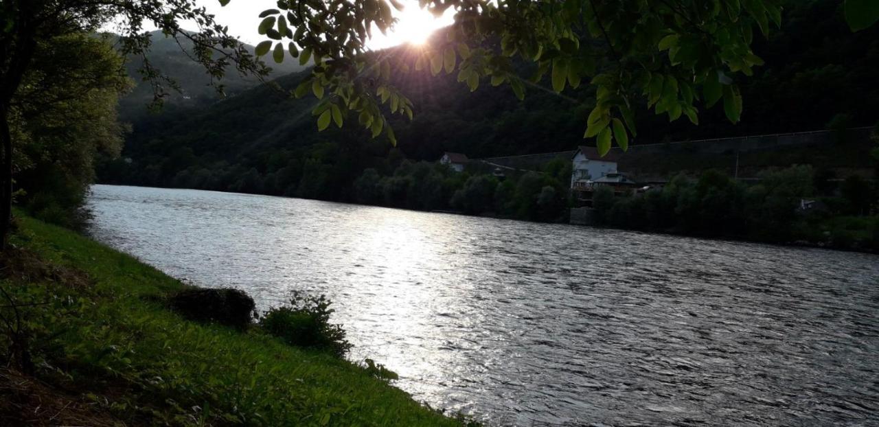 Apartmani Vila Na Drini Foca Bagian luar foto