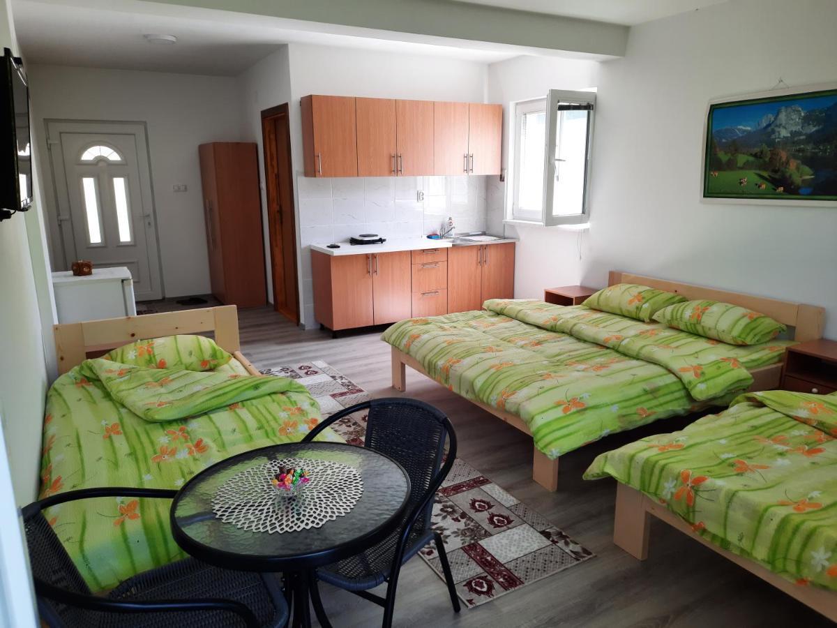 Apartmani Vila Na Drini Foca Bagian luar foto