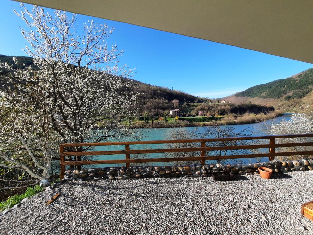 Apartmani Vila Na Drini Foca Bagian luar foto