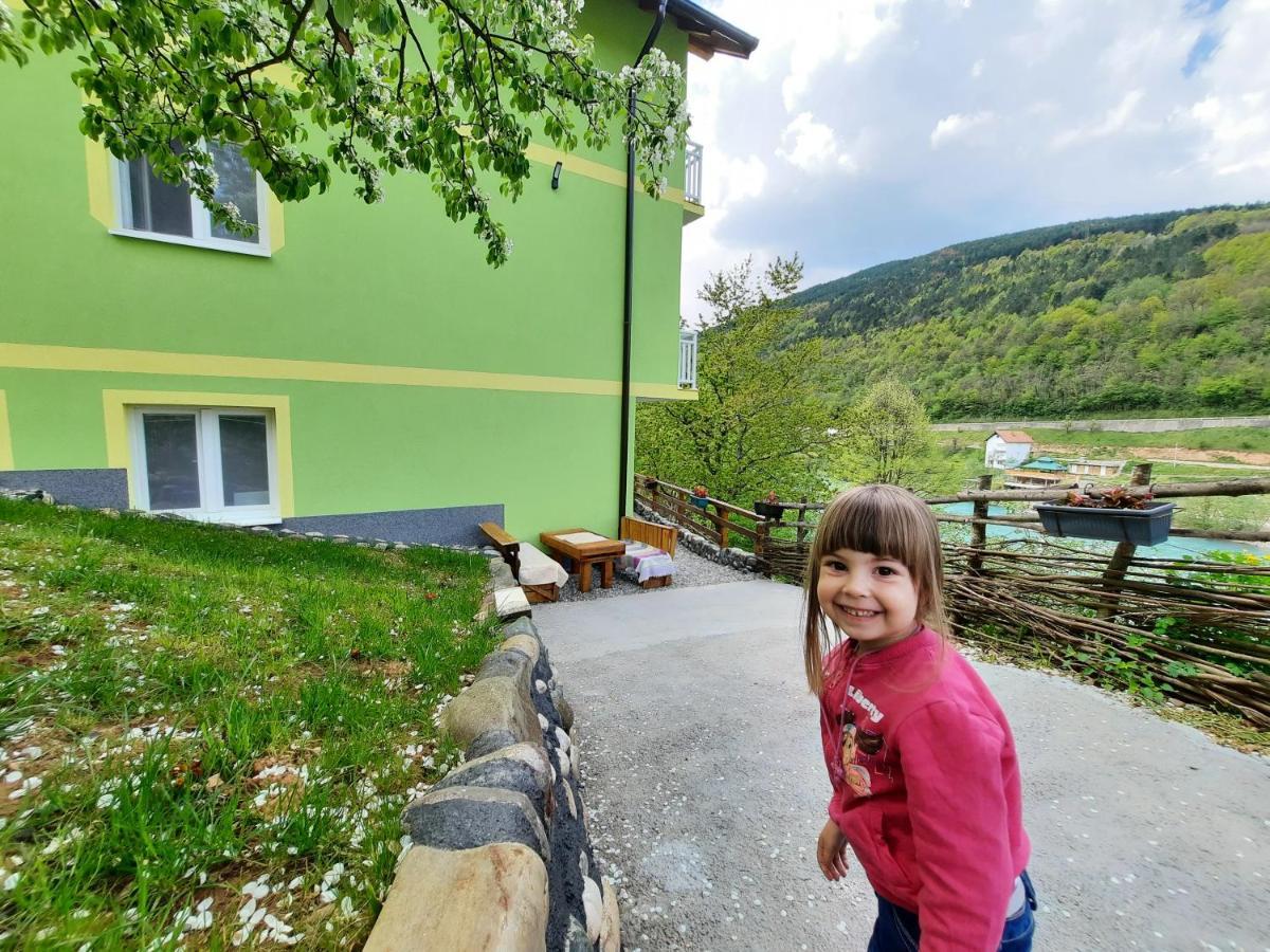 Apartmani Vila Na Drini Foca Bagian luar foto