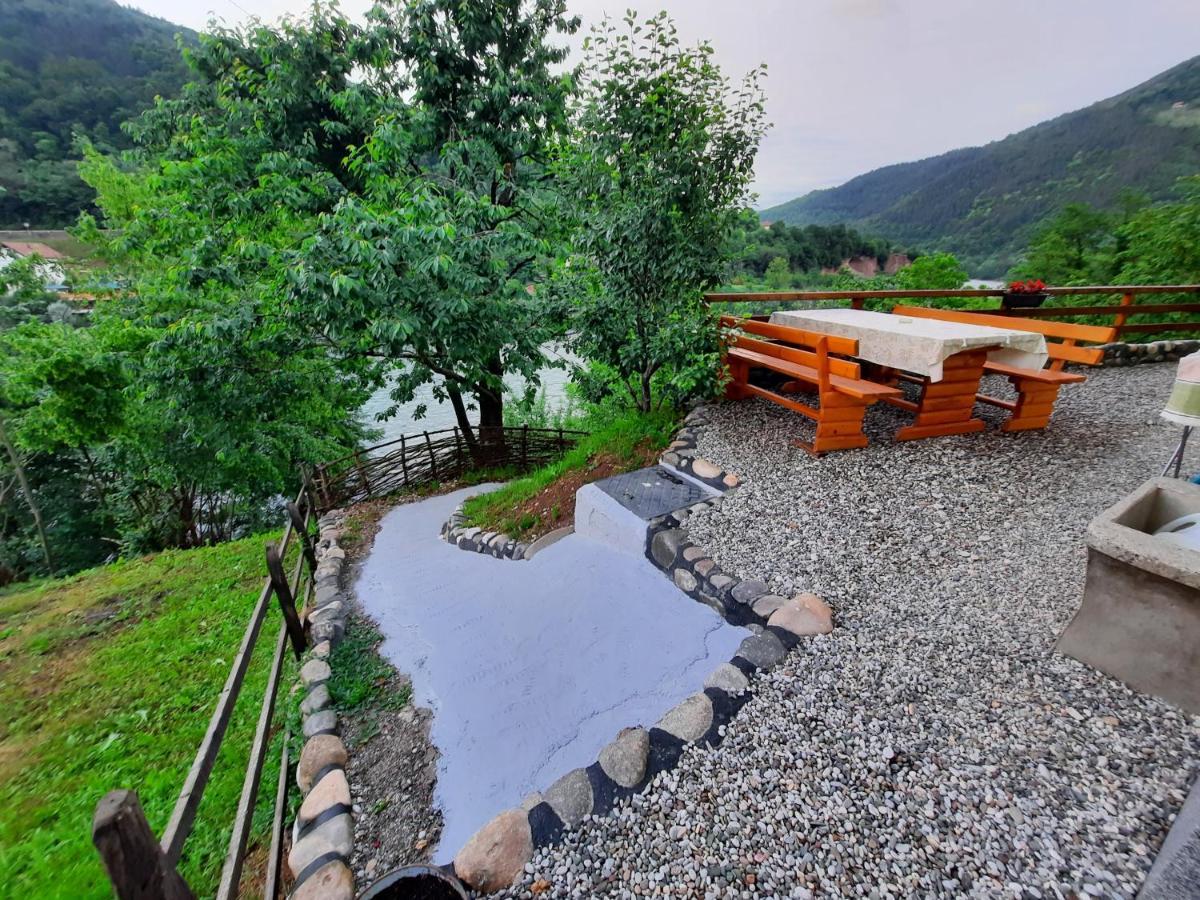 Apartmani Vila Na Drini Foca Bagian luar foto