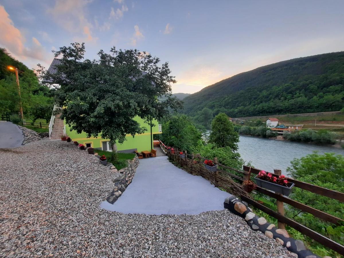 Apartmani Vila Na Drini Foca Bagian luar foto