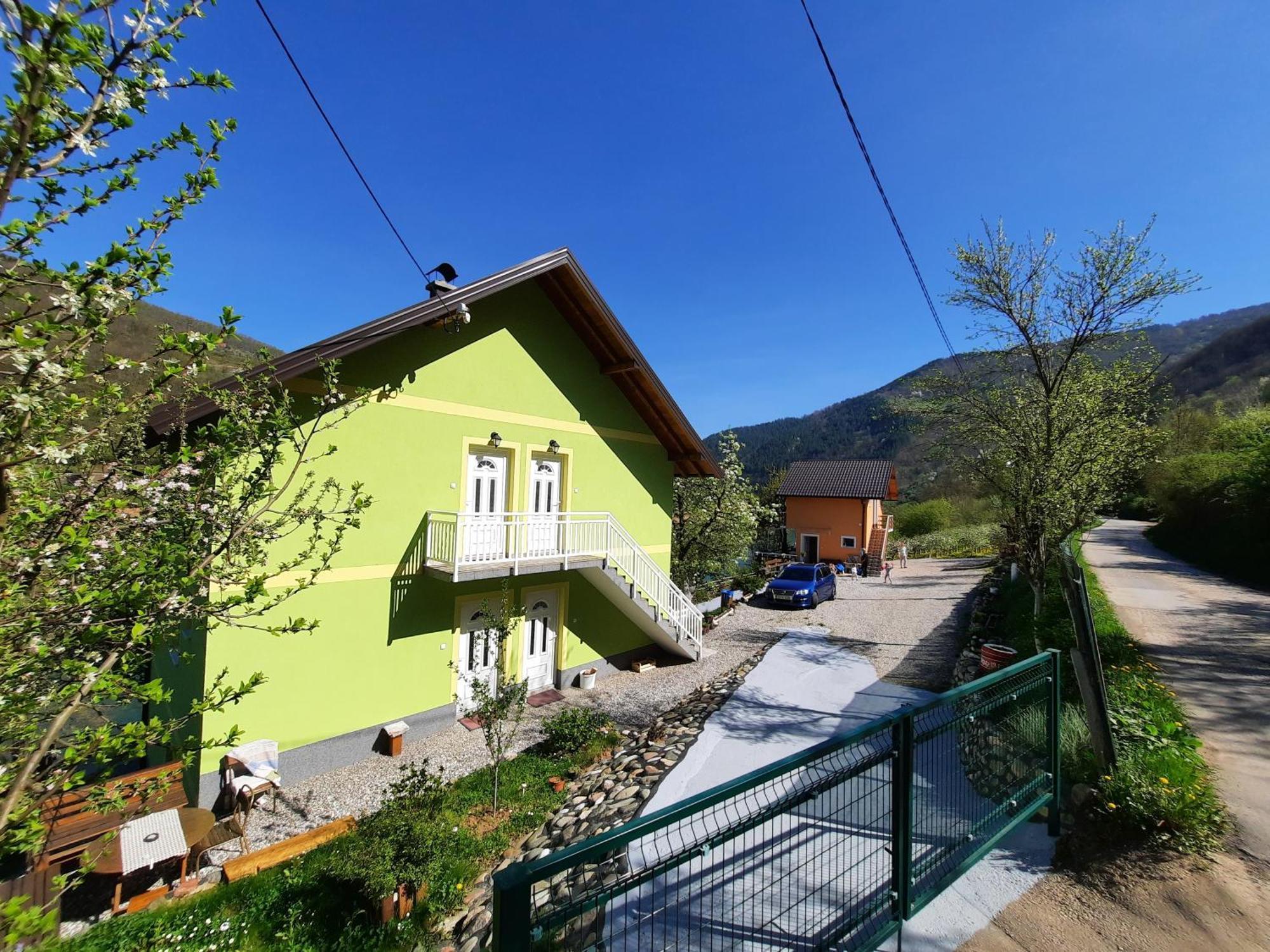Apartmani Vila Na Drini Foca Bagian luar foto
